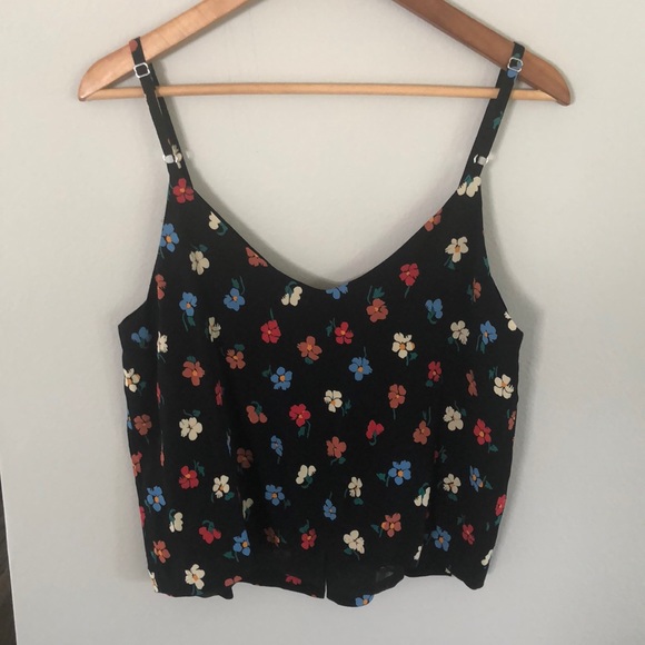 🌸 MADEWELL flowy flower tank - Picture 5 of 6